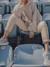 Load image into Gallery viewer, Fashion Casual Long-sleeved Solid Color Sports Style Two-piece Suit