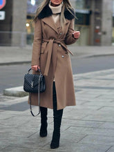 Load image into Gallery viewer, Women's Contrast Color Plush Lapel Casual Coat