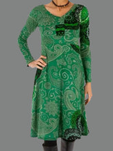 Load image into Gallery viewer, V-Neck Printed Pleated Dress