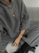 Load image into Gallery viewer, Irregular Side Split Loose Knitting Two-piece Suit