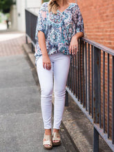 Load image into Gallery viewer, Fashion Leisure Holiday Style Printed V-Neck Two-Piece Suit