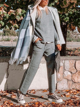 Load image into Gallery viewer, Cuff Spell Color Knitting Two-Piece Suit