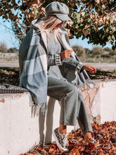 Load image into Gallery viewer, Cuff Spell Color Knitting Two-Piece Suit