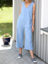 Load image into Gallery viewer, Women's Sleeveless Solid Color Jumpsuit with Pockets