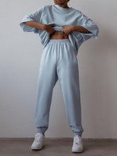 Load image into Gallery viewer, Pure Color Casual Round Neck Loose Two-piece Suit