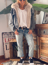 Load image into Gallery viewer, Autumn Winter Fashion Hooded Denim Jacket