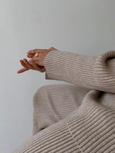 Load image into Gallery viewer, Fashion Casual Knitted Long Sleeve Two-piece Suit