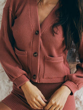 Load image into Gallery viewer, Women'S Solid Color Casual Button V-Neck Knitted Shorts Suit