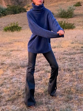 Load image into Gallery viewer, Simple and Comfortable High Neck Long Sleeve Sweater