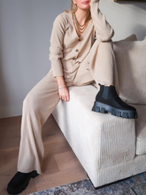 Load image into Gallery viewer, Fashion V-neck Pit Strip Loose Casual Tow-piece Suit