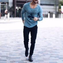 Load image into Gallery viewer, Men'S Round Neck Blue Plum Blossom Long Sleeve T-Shirt