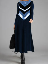 Load image into Gallery viewer, Simple and Elegant Striped Round Neck Slim Dress