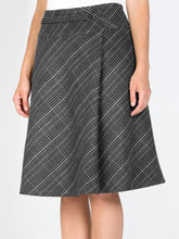 Load image into Gallery viewer, Women'S Casual Commuter Checkered Skirt