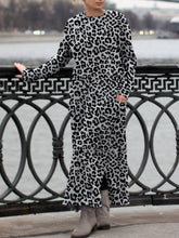 Load image into Gallery viewer, Leopard-print round neck cotton loose casual dress
