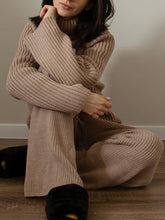 Load image into Gallery viewer, Casual Loose Solid Color High Neck Knitted Two-piece Suit