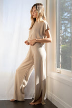 Load image into Gallery viewer, Simple Solid Color Loose Short Sleeve Women'S Knitted Suit