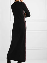 Load image into Gallery viewer, Women's Contrast Color Strip Casual Knit Long Skirt