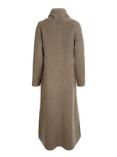 Load image into Gallery viewer, Elegant Long-Sleeved Comfortable Scarf Warm Coat
