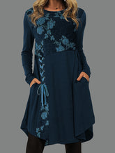 Load image into Gallery viewer, Strapped Print Midi Dress

