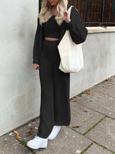Load image into Gallery viewer, Fashion Solid Color Casual Loose Knit Three-piece Suit
