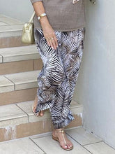 Load image into Gallery viewer, Two-Piece Female Fashion Holiday Printed Trousers
