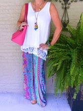 Load image into Gallery viewer, Two-Piece Fashion Female Holiday Style Printed Trousers
