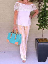 Load image into Gallery viewer, Women'S Casual Off-Shoulder Lace Top Printed Trousers Suit
