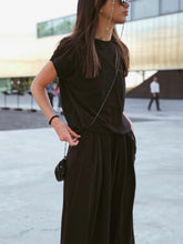 Load image into Gallery viewer, Women Solid Color Short Sleeve 3/4 Pant Two Piece Set
