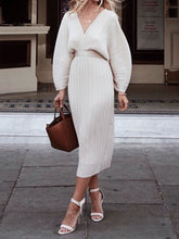 Load image into Gallery viewer, Fashion V-neck Long Sleeve Solid Color Two-piece Suit
