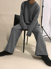 Load image into Gallery viewer, Solid Color Loose Knit Suit
