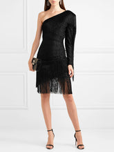 Load image into Gallery viewer, Fashion Sexy One-shoulder Fringed Dress
