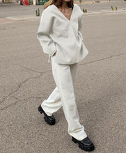 Load image into Gallery viewer, Solid Color V-Neck Long Sleeve Suit
