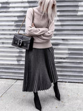 Load image into Gallery viewer, Fashion Women&#39;S Knitted Sweater Pleated Skirt Suit
