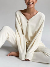 Load image into Gallery viewer, V-neck Casual Loose Long-sleeved Knitted Women&#39;s Suit
