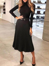 Load image into Gallery viewer, Fashion Retro Pleated Knitted Dress
