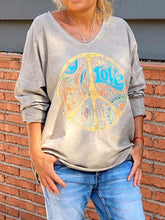 Load image into Gallery viewer, Casual Loose V-neck Printed Long-sleeved Top
