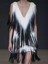 Load image into Gallery viewer, Fashion Fringed V-Neck Sleeveless Dress
