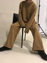 Load image into Gallery viewer, Solid Color Loose Knit Suit
