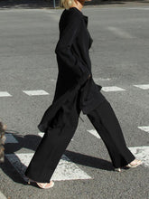 Load image into Gallery viewer, Solid Color V-Neck Tie Suit
