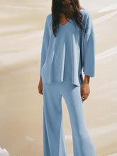 Load image into Gallery viewer, Simple Casual Loose V Neck Long Sleeved Knitted Suit

